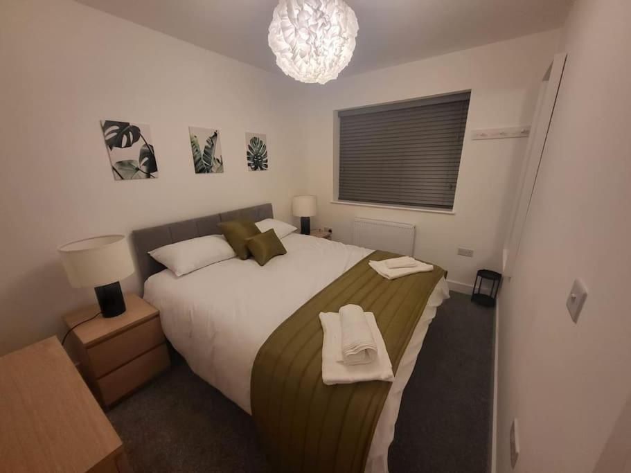 New 4 Bedrm House! Parking. 10Min To City / Etihad Mánchester Exterior foto
