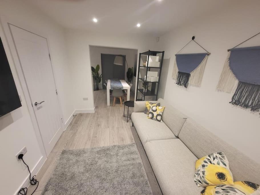 New 4 Bedrm House! Parking. 10Min To City / Etihad Mánchester Exterior foto