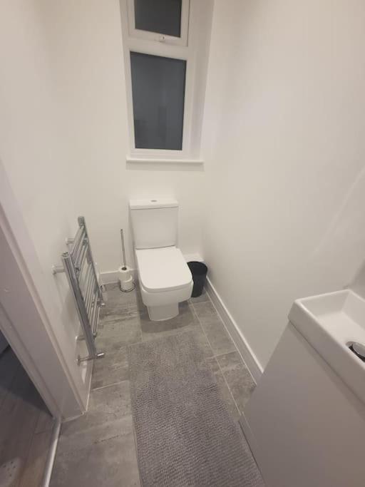 New 4 Bedrm House! Parking. 10Min To City / Etihad Mánchester Exterior foto